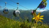 ... 6er Kabinen-Gondelbahn hinauf in die Wildkogelarena.