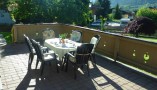 ... auf der Terrasse die Sonne genießen ...
